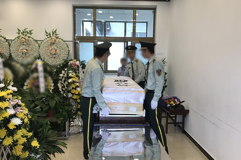 兰州殡仪一条龙办理 寿衣骨灰盒